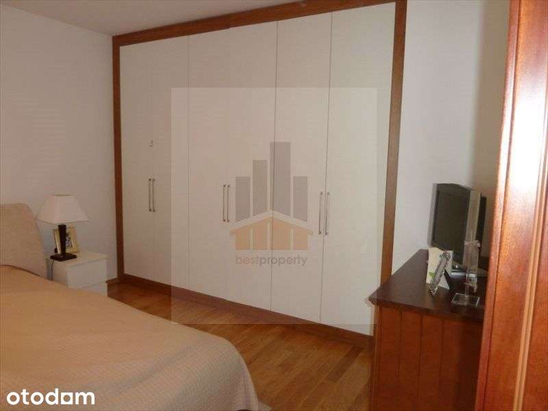 Apartament w centrum przy parku