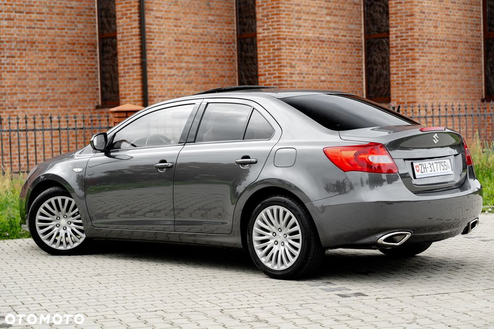 Suzuki Kizashi 2.4 4x4 CVT Sport - 14