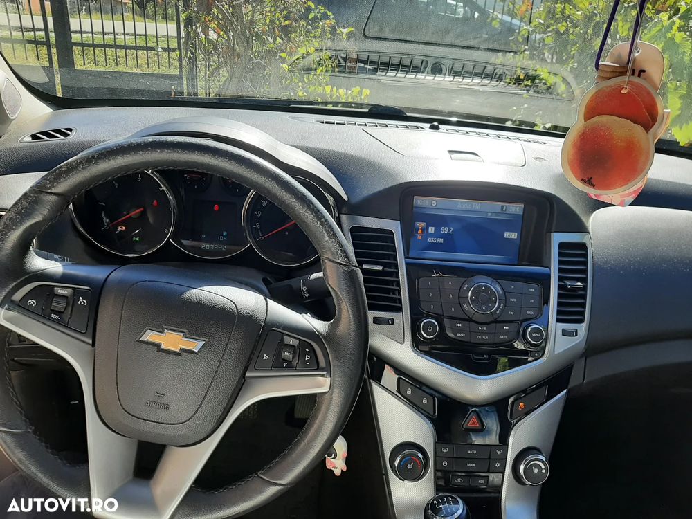 Chevrolet Cruze 2.0 LTZ - 9