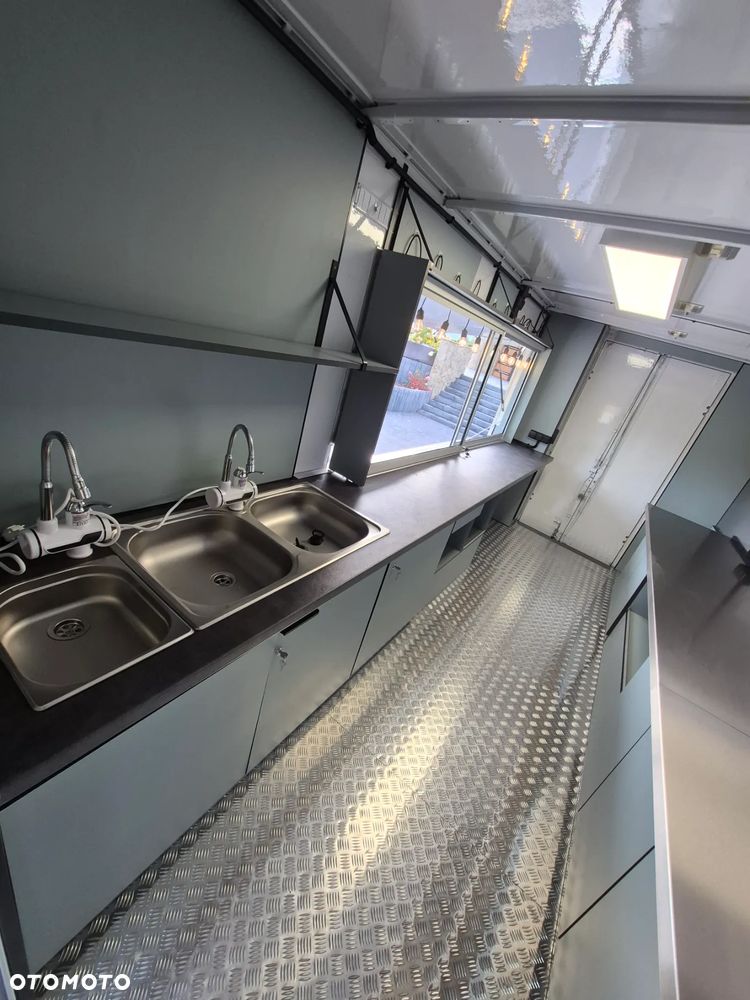Iveco FoodTruck Sklep Bar Specjalny Samochód gastronomiczny - 4