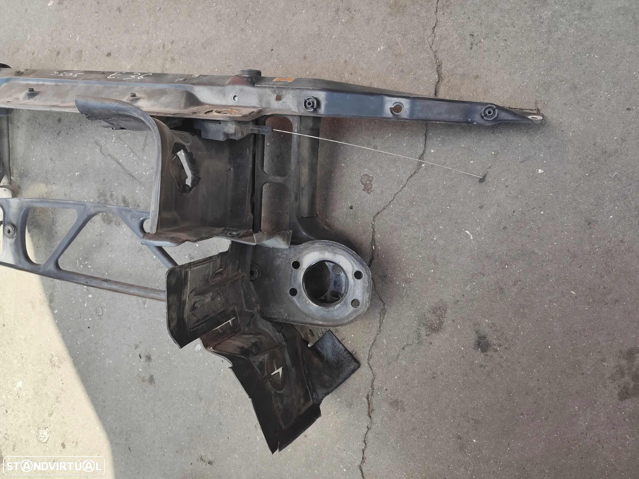 BMW 3 E36 FRENTE CHAPA FIBRA - Z505 - 2