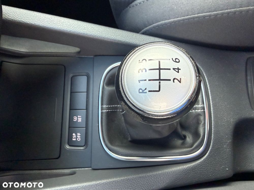 Volkswagen Jetta 1.4 TSI Sportline - 24