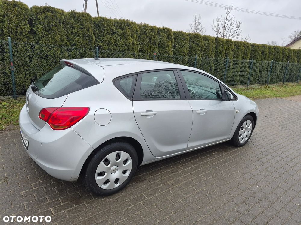 Opel Astra 1.6 Active - 9