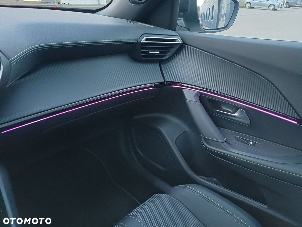 Peugeot 2008 PureTech 130 GT S&S EAT8 - 22