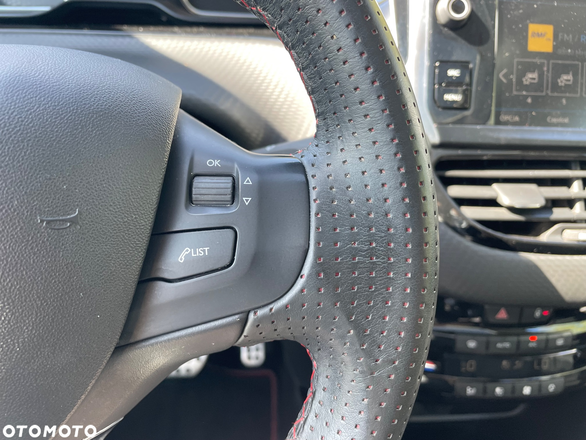 Peugeot 2008 PureTech 110 Stop&Start EAT6 GT-Line Edition - 26