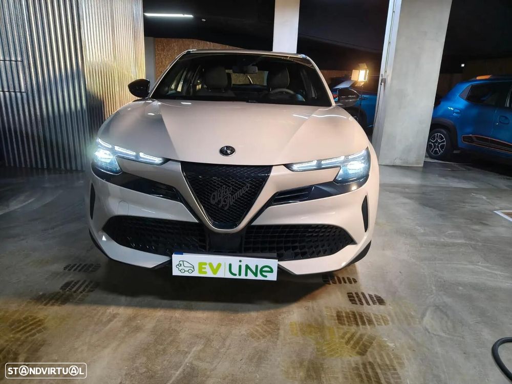 Alfa Romeo Junior Elletrica 50 kWh - 7