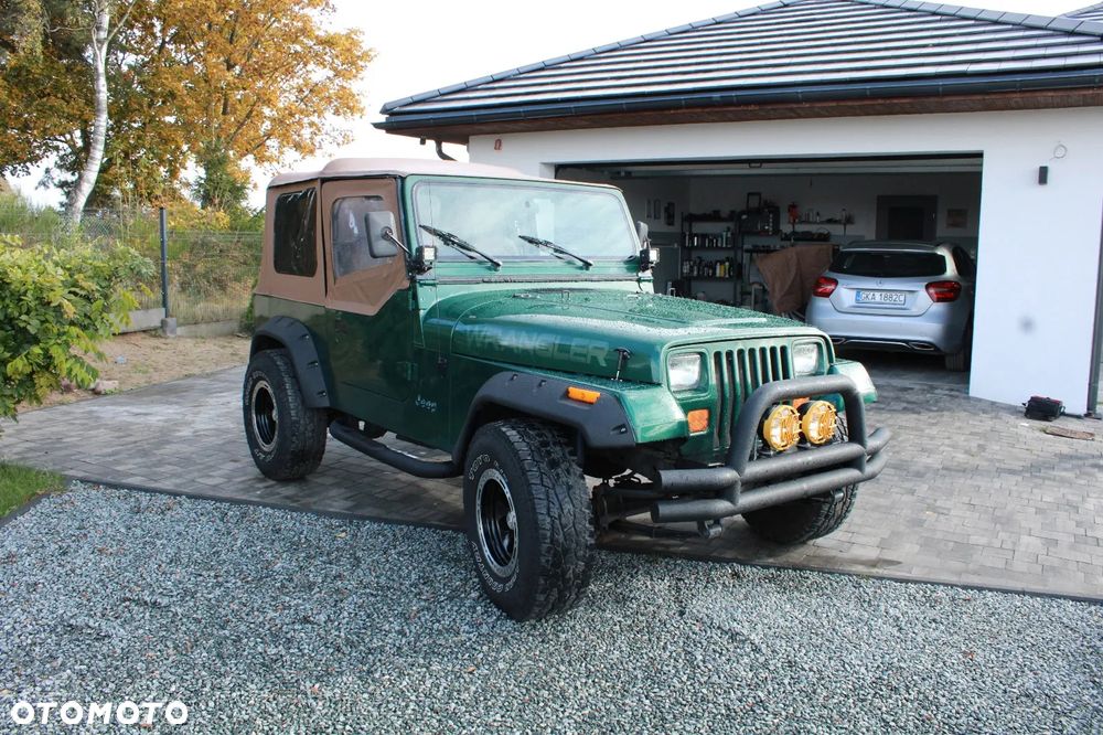 Jeep Wrangler - 13
