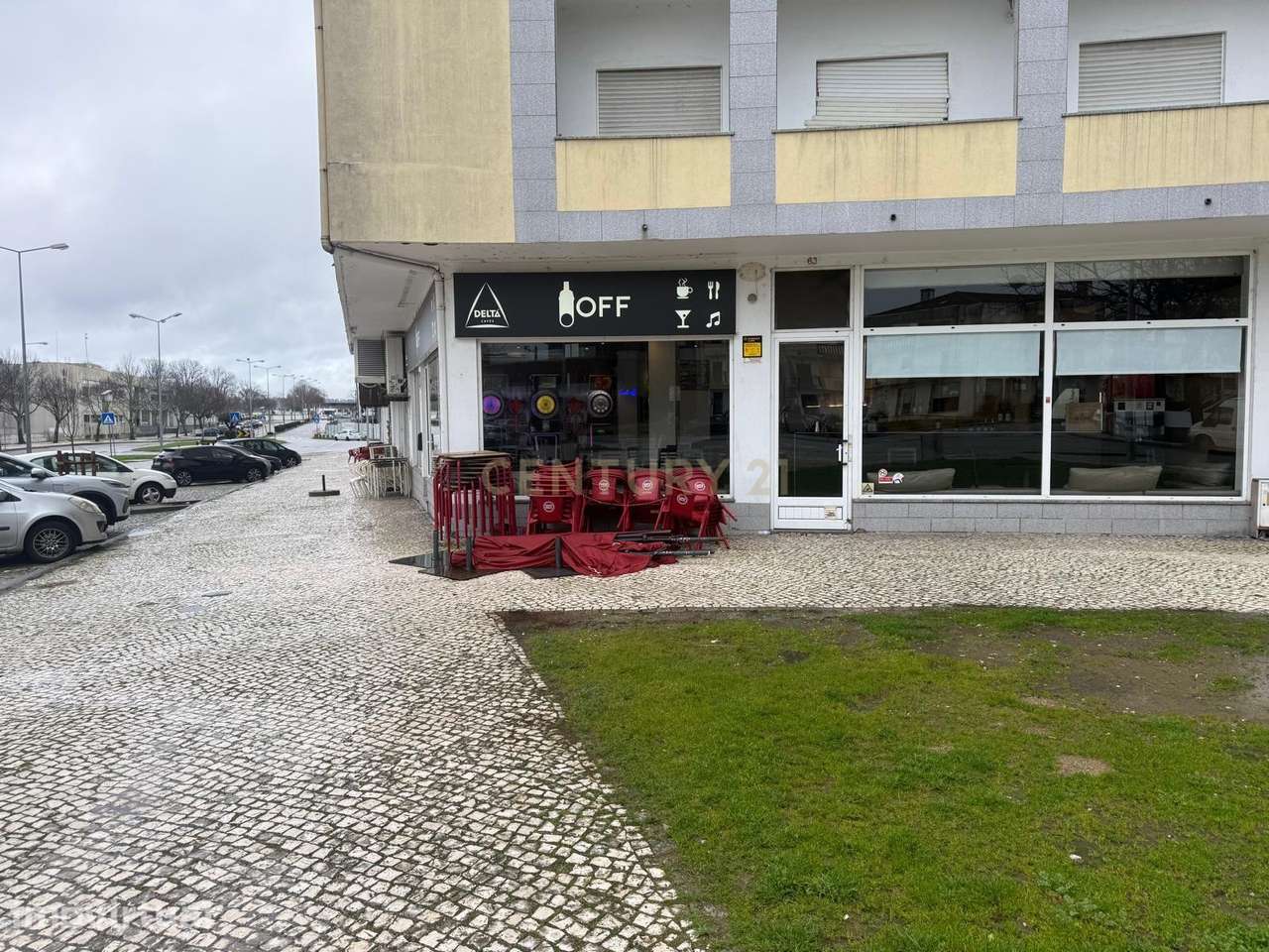 Espaçoso bar com vista panorâmica em localização privilegiada - Grande imagem: 2/10
