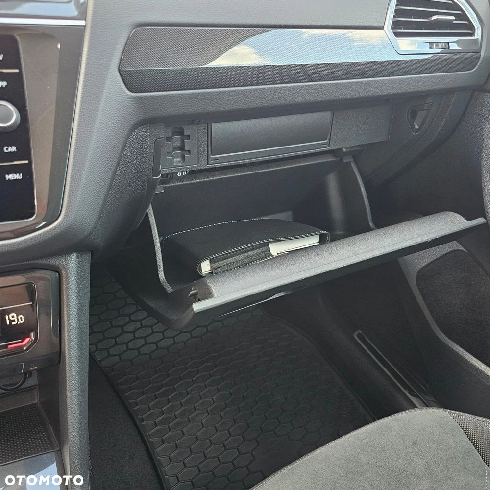 Volkswagen Tiguan 1.5 TSI EVO Elegance DSG - 31