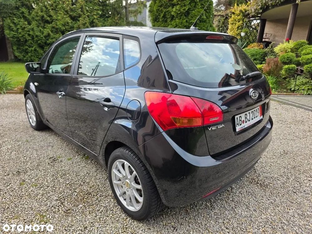 Kia Venga 1.4 CVVT Dream-Team Edition - 3