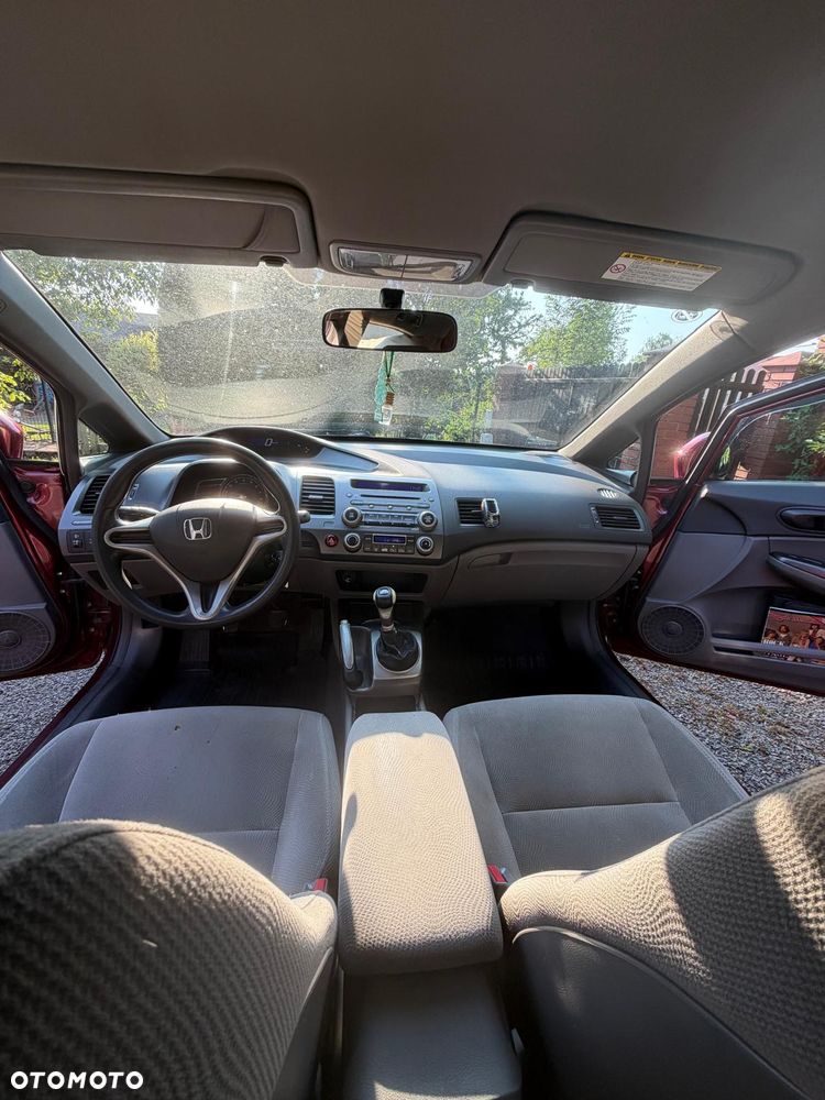 Honda Civic 1.8 Comfort - 10