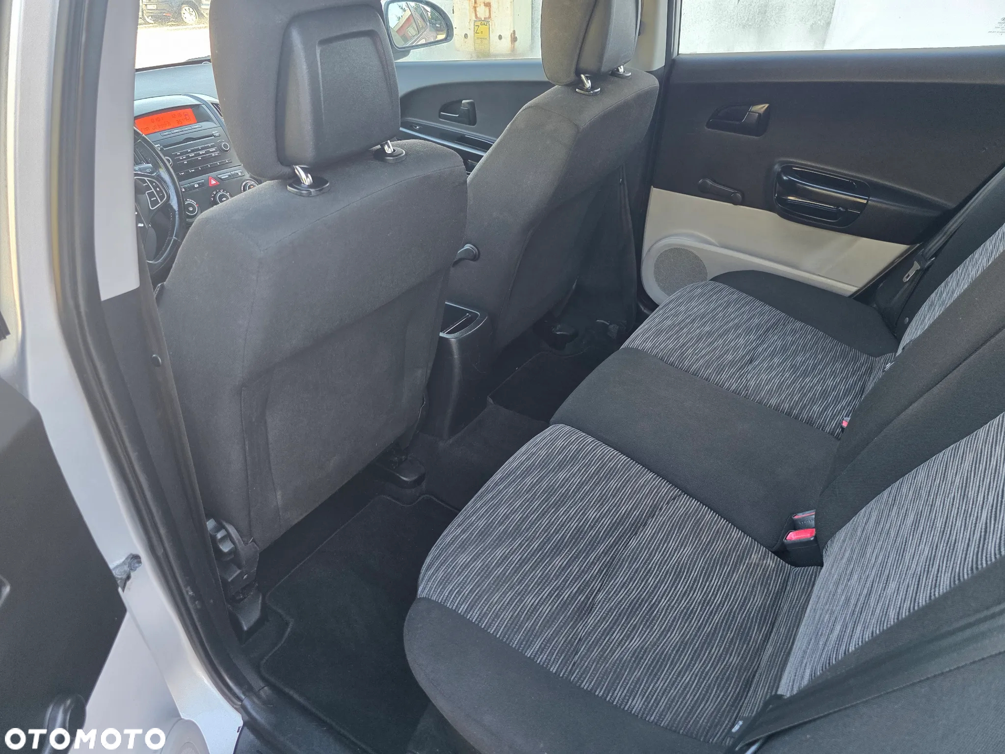 Kia Ceed 1.4 CVVT ISG Attract - 14