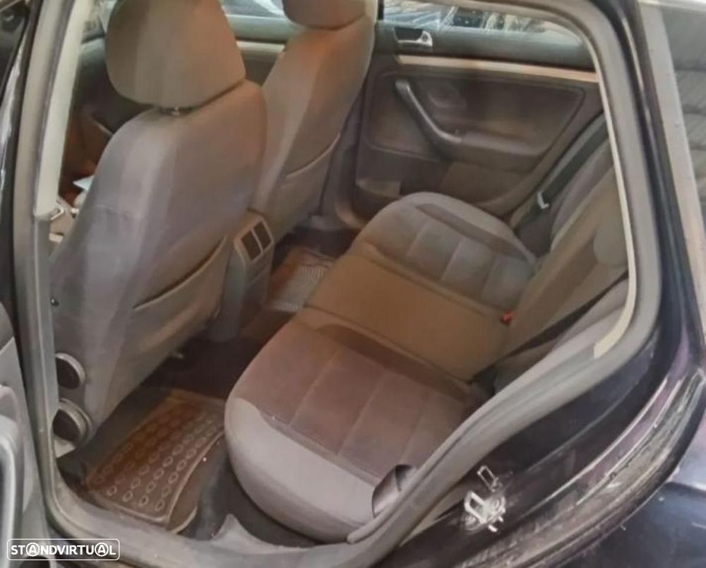 VW Golf Variant - 4
