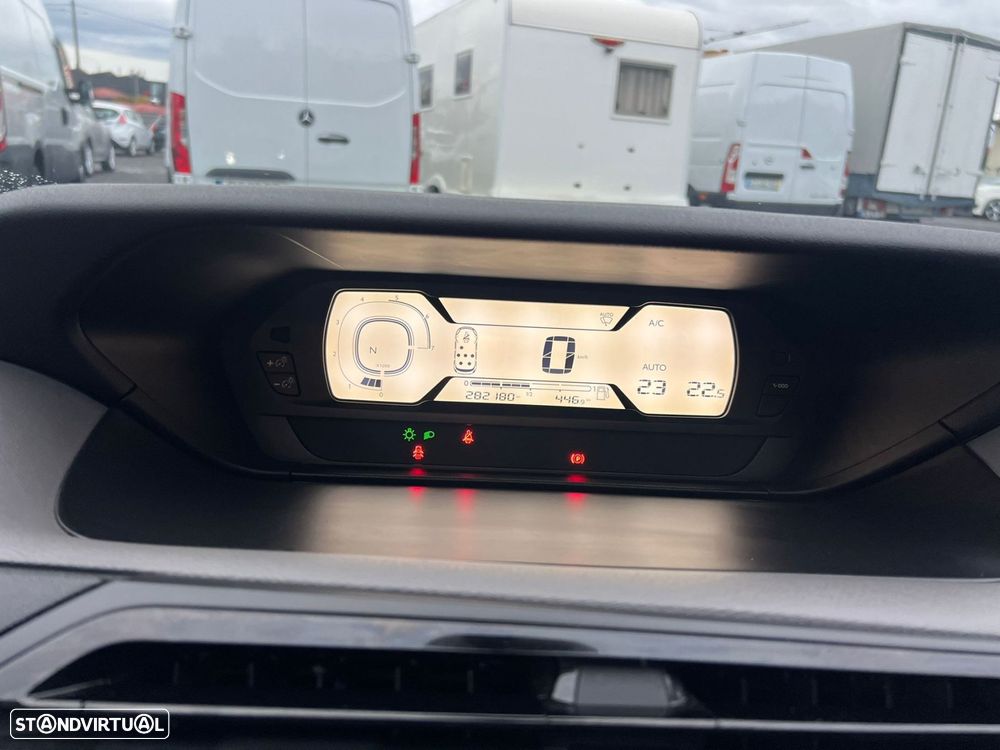 Citroën C4 Grand Picasso 1.6 BlueHDi Exclusive EAT6 - 32