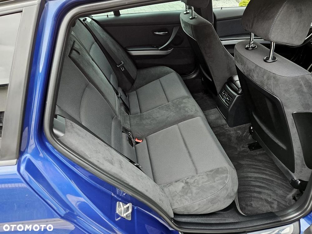 BMW Seria 3 320i Edition Lifestyle - 23