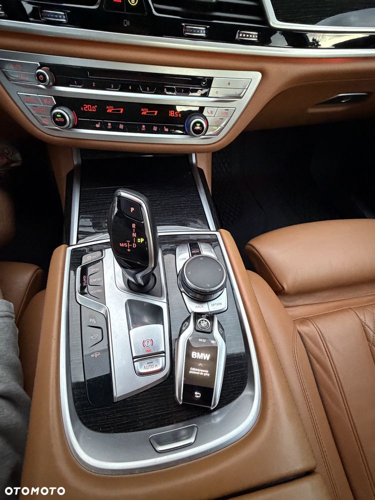 BMW Seria 7 - 7