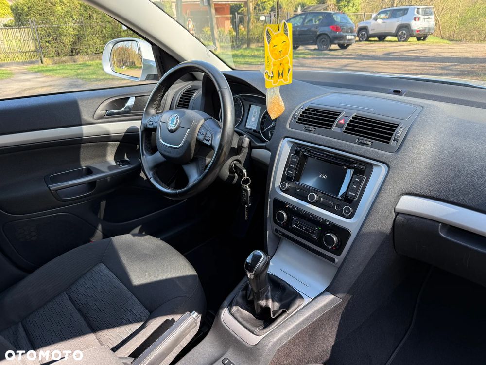 Skoda Octavia 1.6 TDI DPF 4x4 Ambition - 28