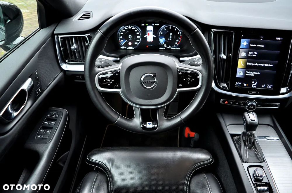 Volvo V60 T4 Geartronic R-Design - 19