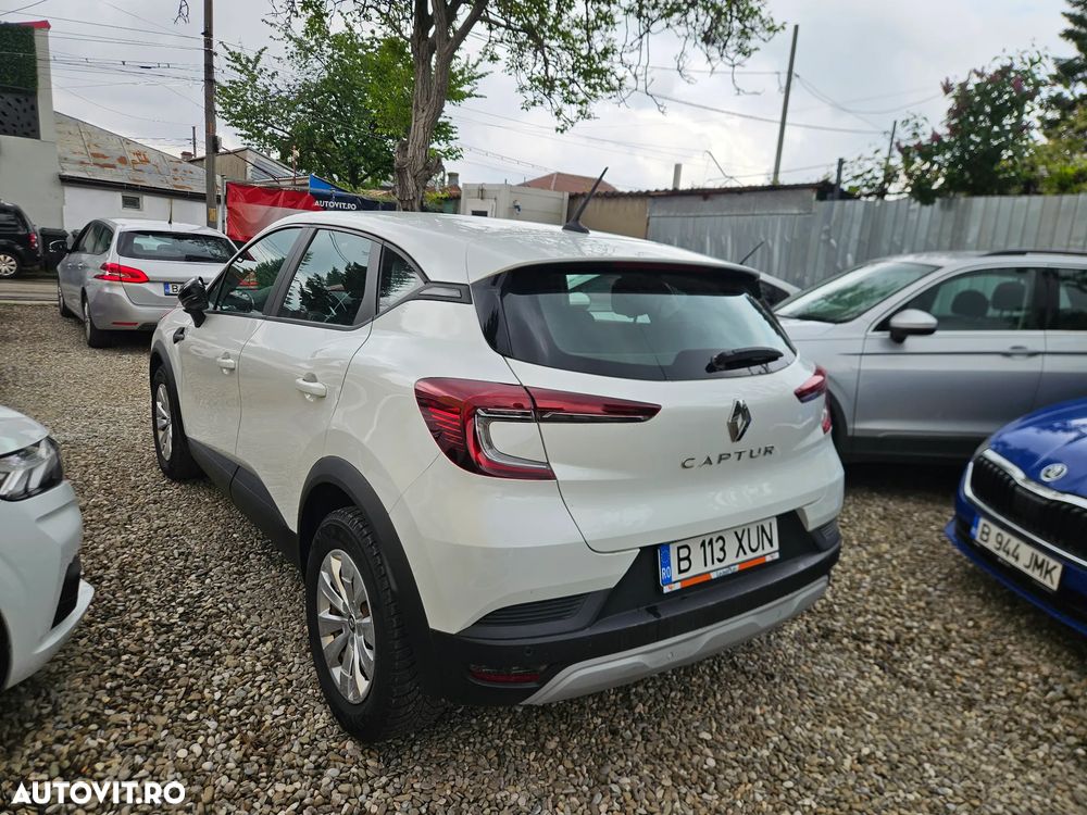 RENAULT Captur 2022