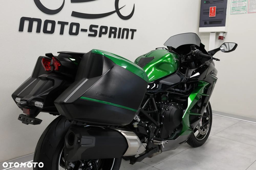 Kawasaki Ninja H2 SX - 12