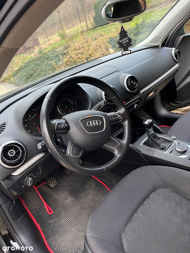 Audi A3 Sportback 1.4 TFSI Ambiente - 38