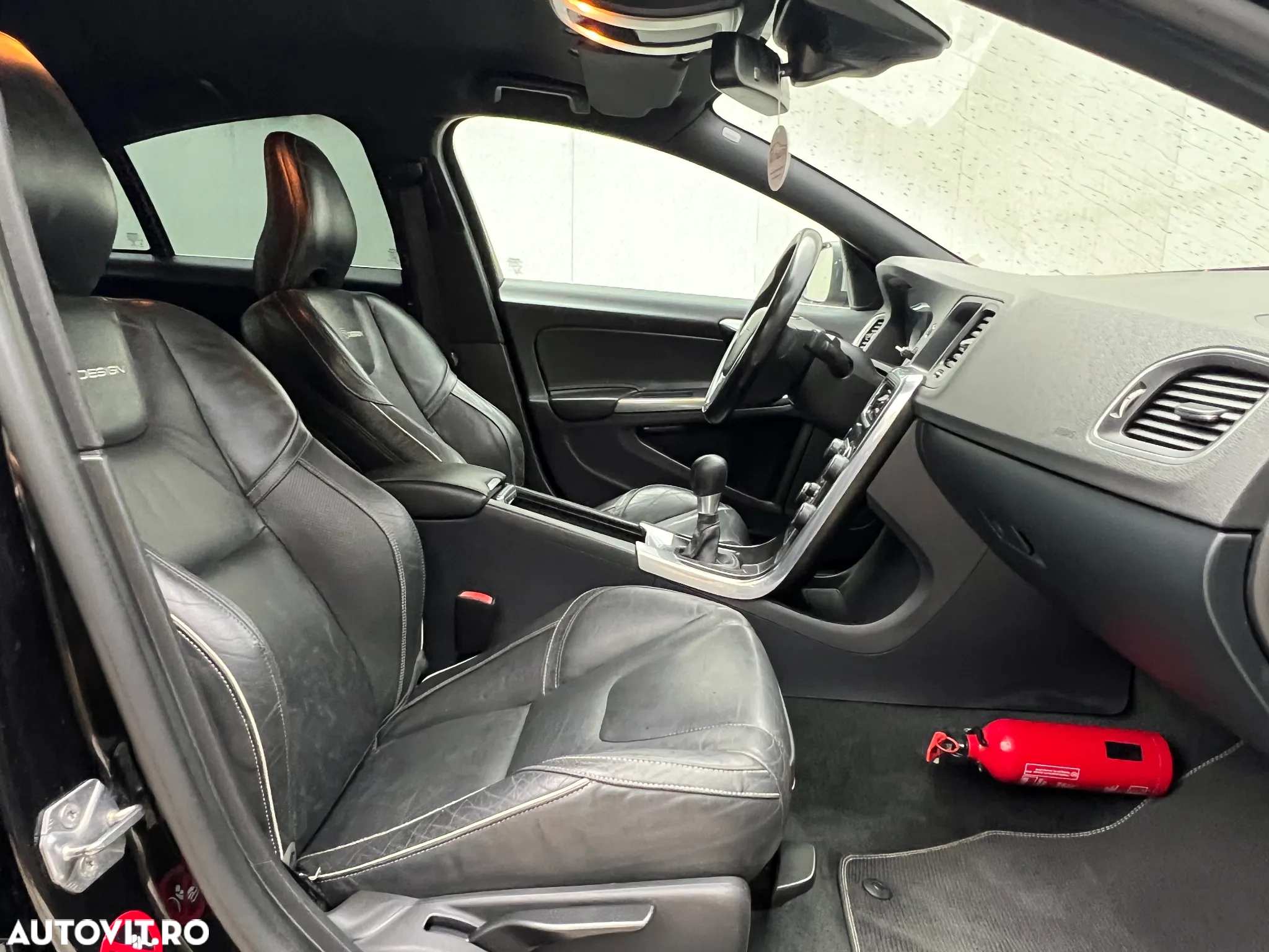 Volvo S60 D3 Start-Stop R-Design - 9