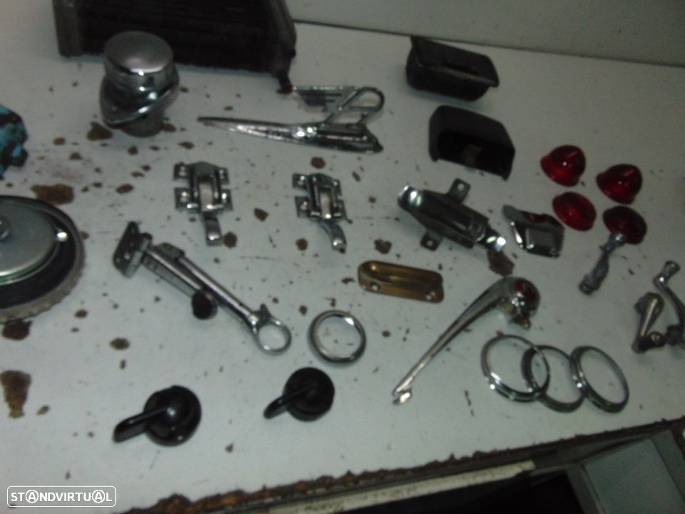 Antigos e clássicos várias pequenas peças - 11