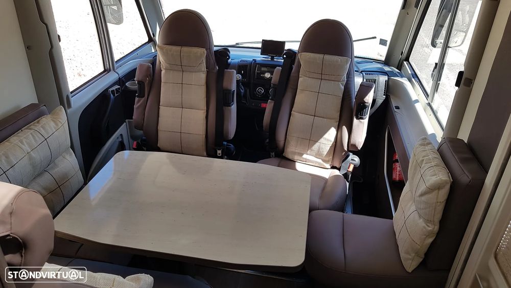 Burstner Viseo i 720 cama central - 24