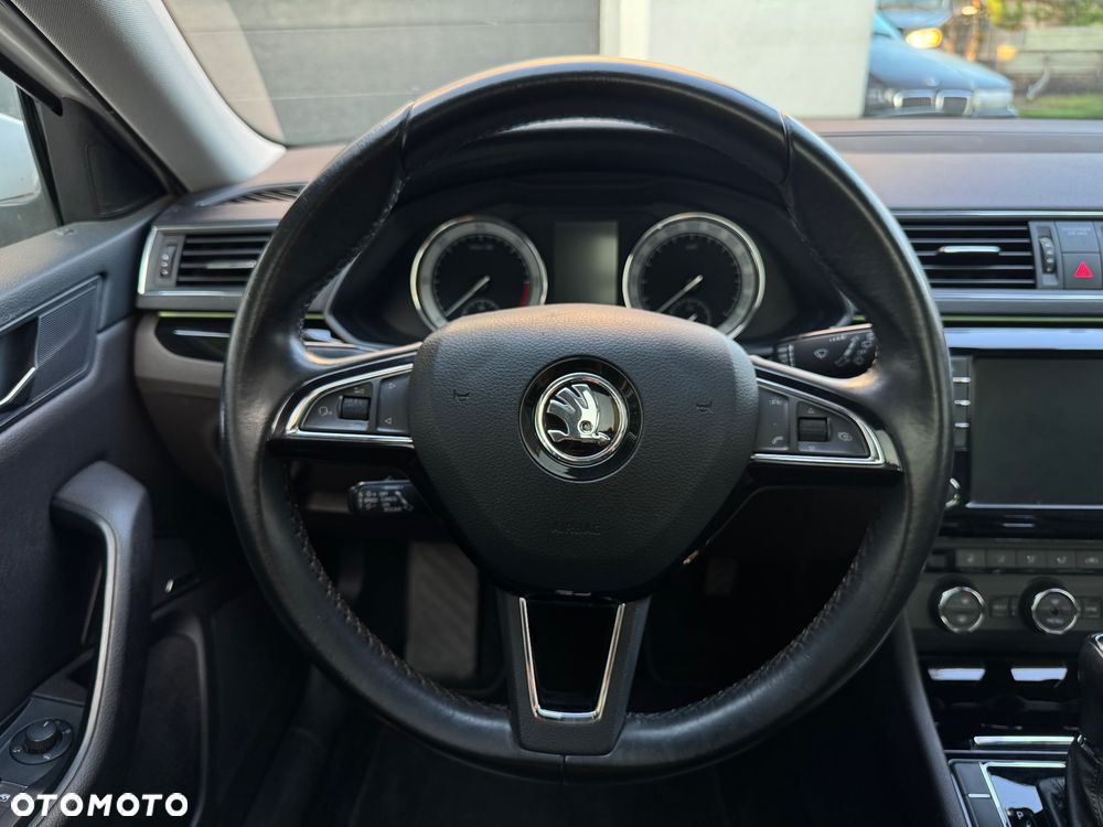 Skoda Superb 2.0 TDI DSG L&K - 24