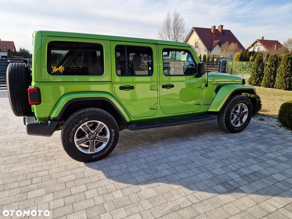 Jeep Wrangler 3.6 Unlim Sahara - 2