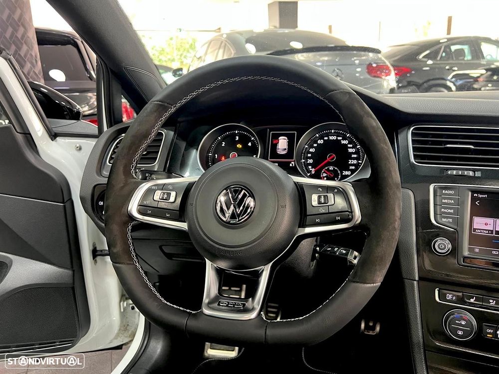 VW Golf 2.0 TDI GTD - 27