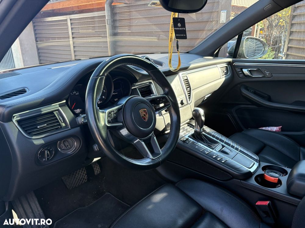 Porsche Macan Standard - 9