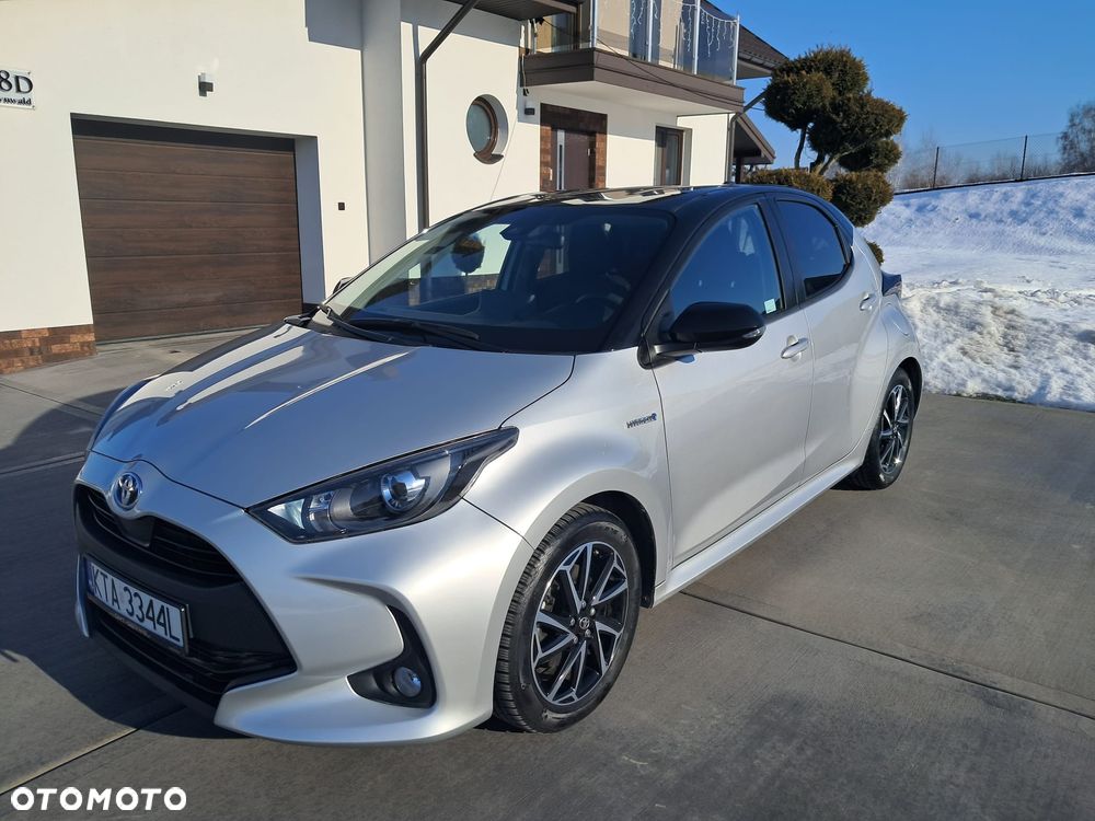Toyota Yaris ver-hybrid-1-5-comfort - 2