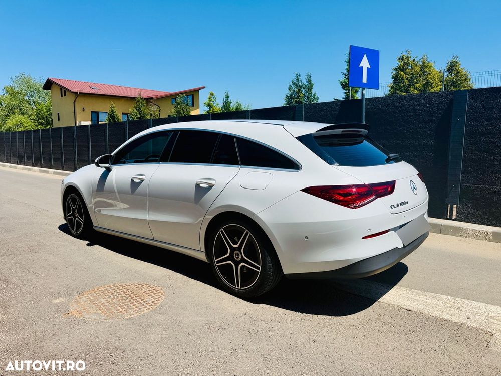 Mercedes-Benz CLA 180 d 7G-DCT AMG Line - 4