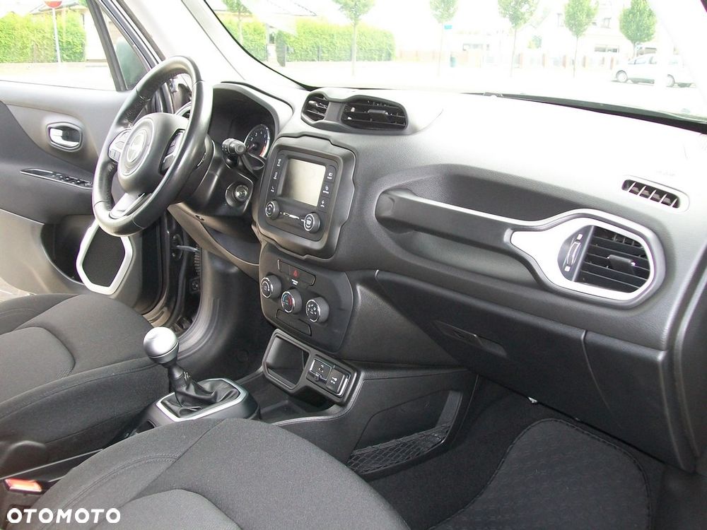 Jeep Renegade 1.6 E-TorQ Sport FWD - 17