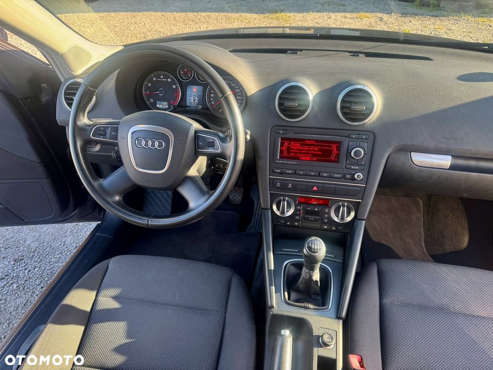 Audi A3 Sportback 1.4 TFSI Ambiente - 10