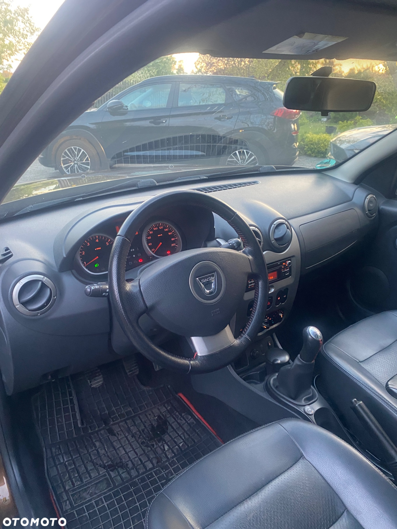 Dacia Duster 1.6 16V 4x2 Prestige - 12