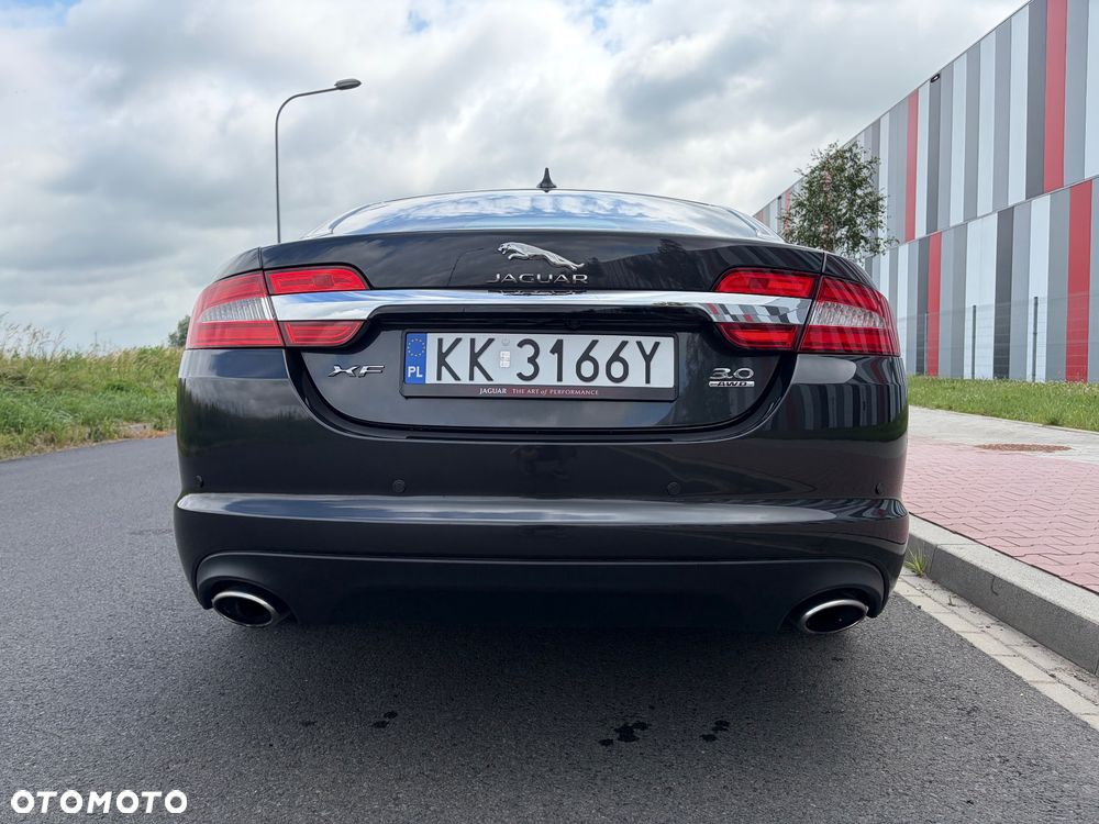 Jaguar XF 3.0 T AWD Luxury - 19