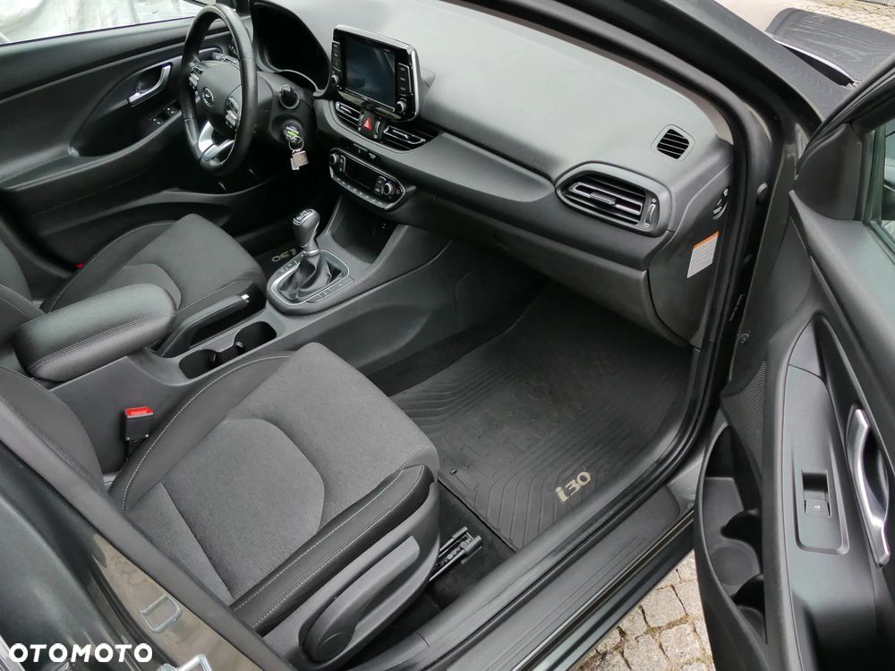 Hyundai i30 1.5 T-GDI 48V Smart - 22