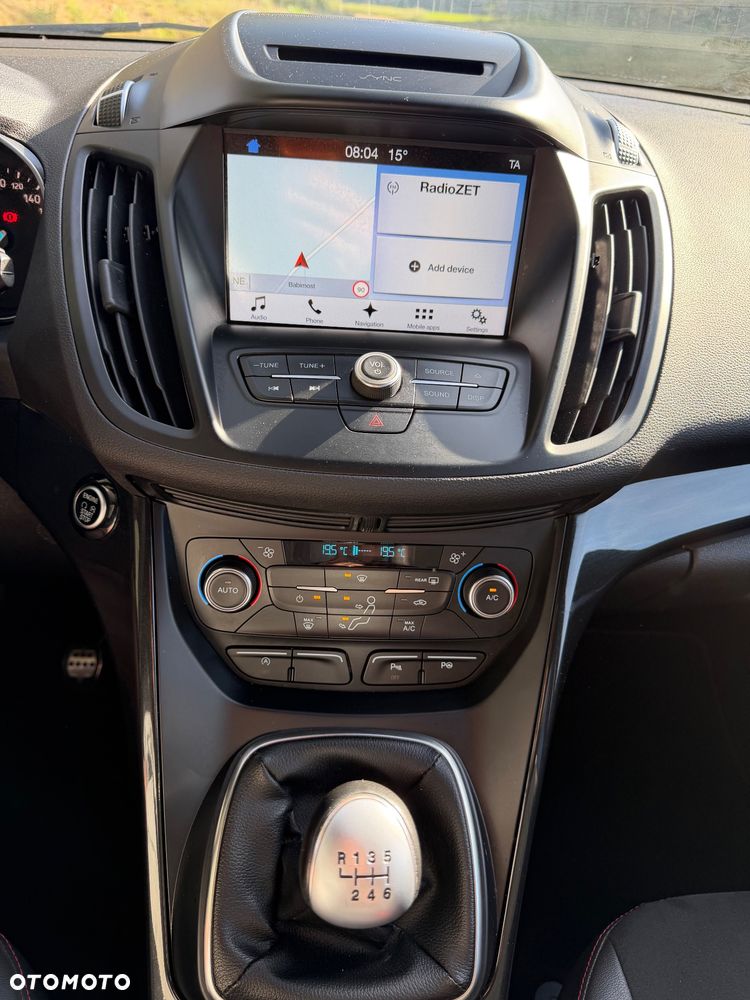 Ford Kuga 1.5 EcoBoost 2x4 ST-Line - 16