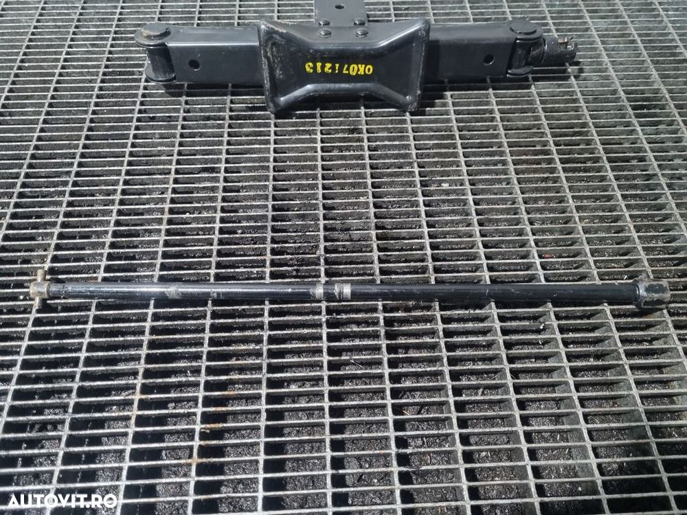 Cric SsangYong Rexton Facelift 2006 2006 - 2012 (1301) - 3