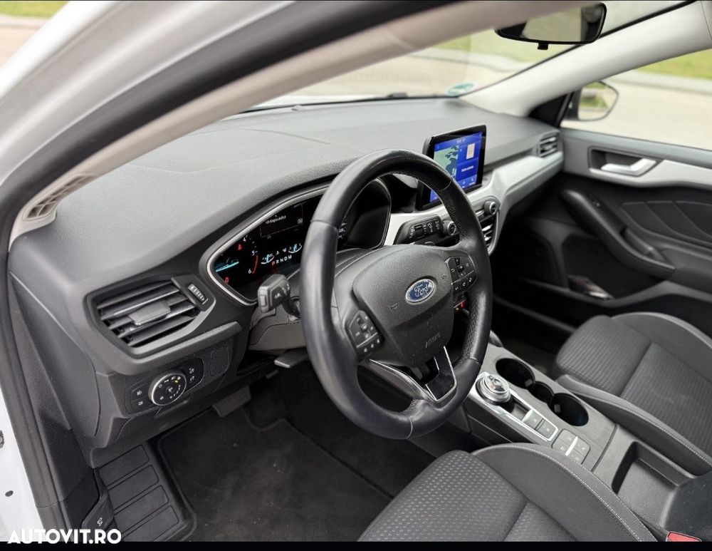 Ford Focus 2.0 EcoBlue Titanium - 13