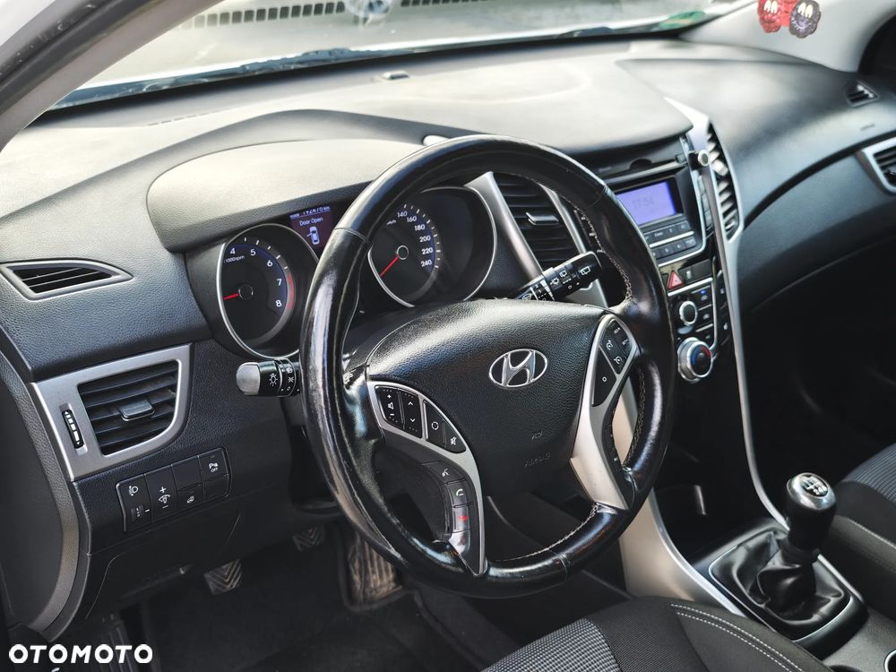 Hyundai i30 1.4 Classic - 26