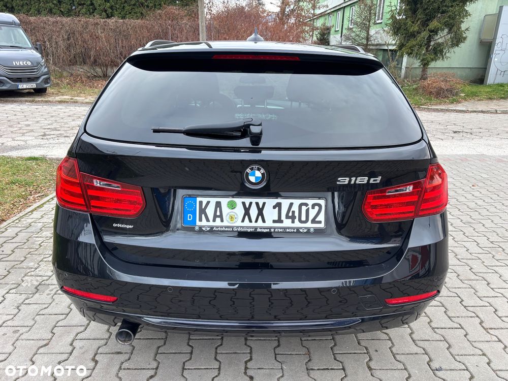 BMW Seria 3 318d Blue Performance Sport Line - 10