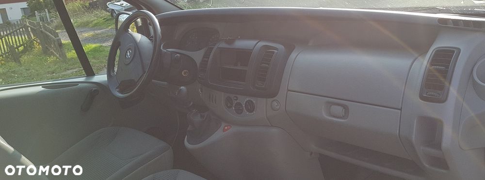 Opel Vivaro - 3