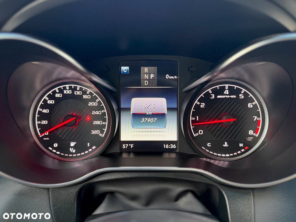 Mercedes-Benz GLC - 31