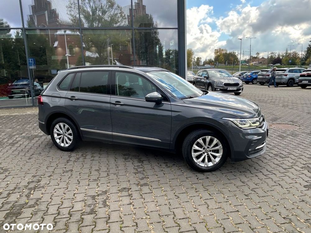 Volkswagen Tiguan 2022 photo 2