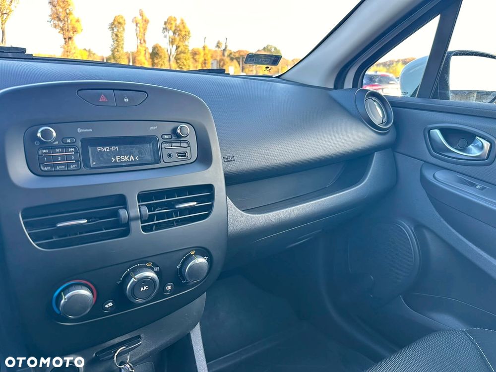 Renault Clio - 10