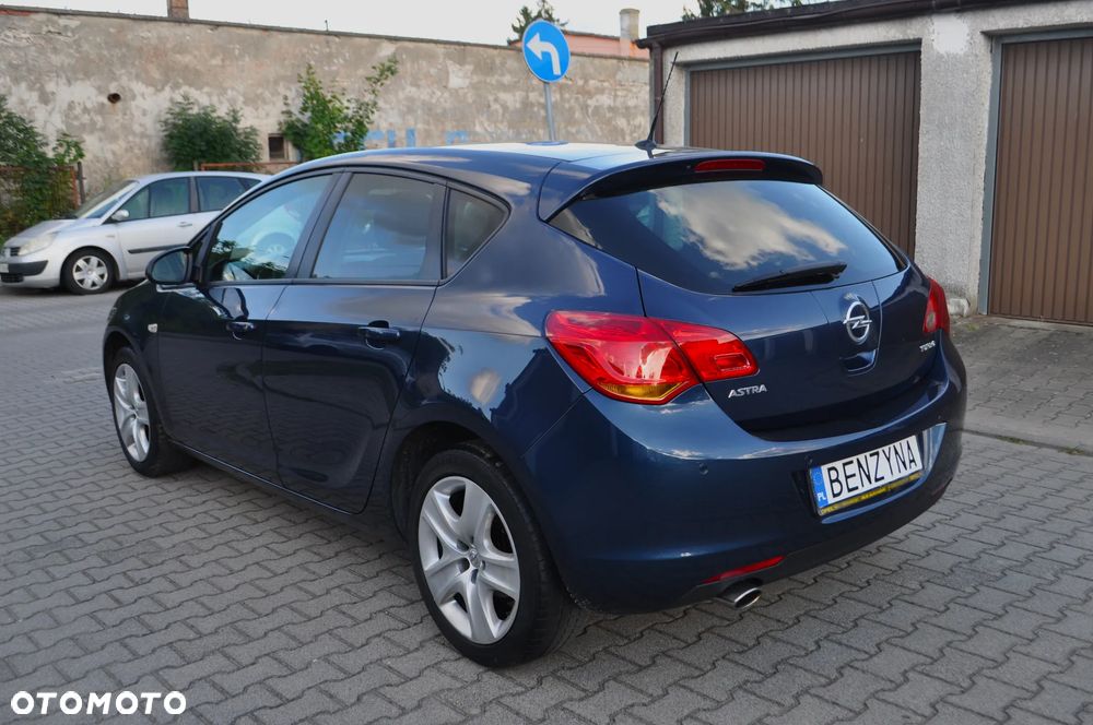 Opel Astra 1.4 Turbo Style - 6