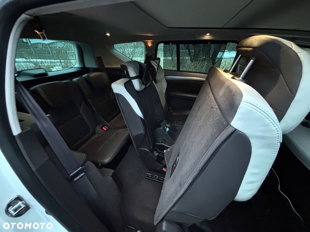 Renault Espace 1.8 TCe Energy Initiale Paris EDC 7os - 17